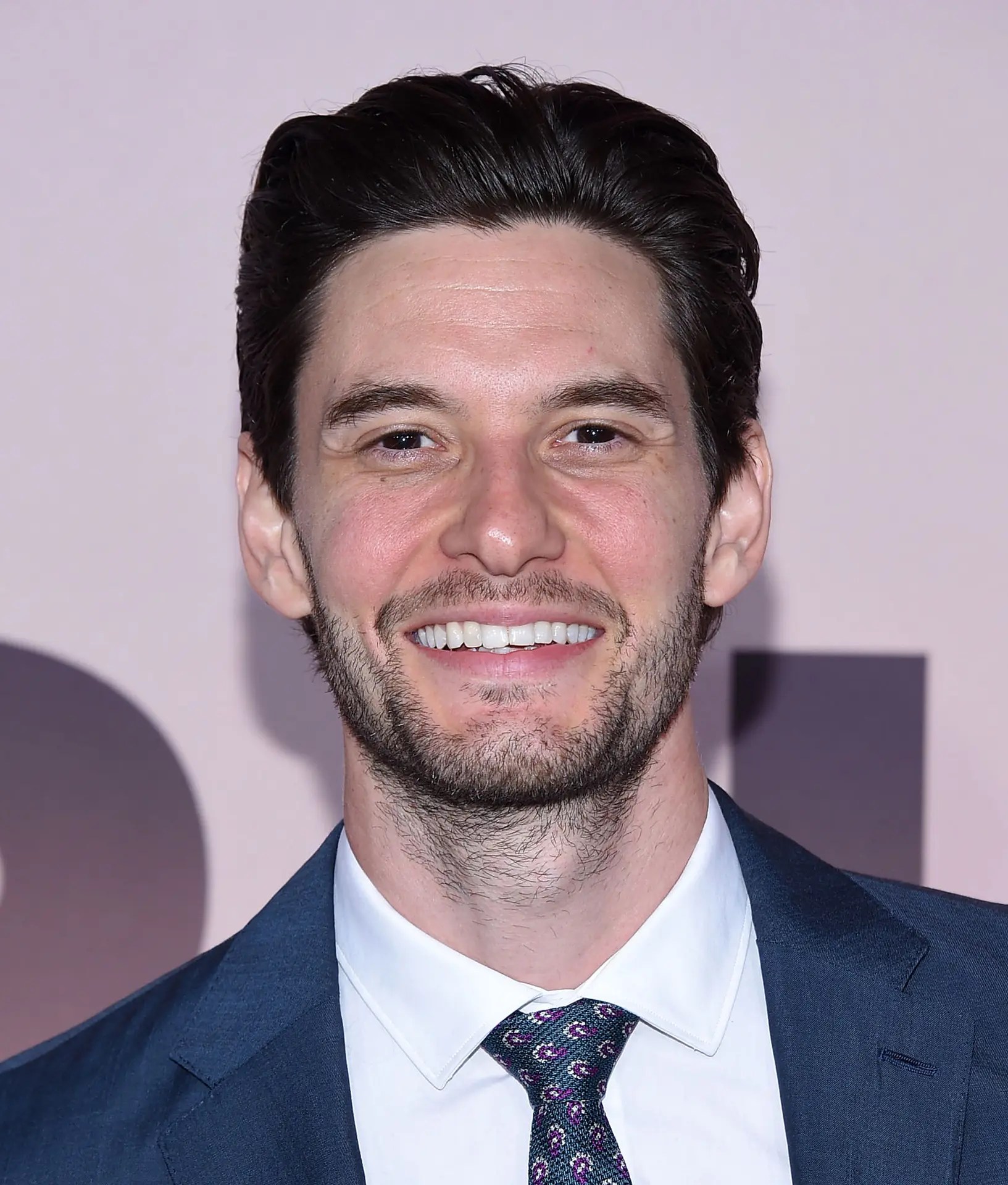 Shadow and Bone Star Ben Barnes Discusses Netflix's Approach to Novels
