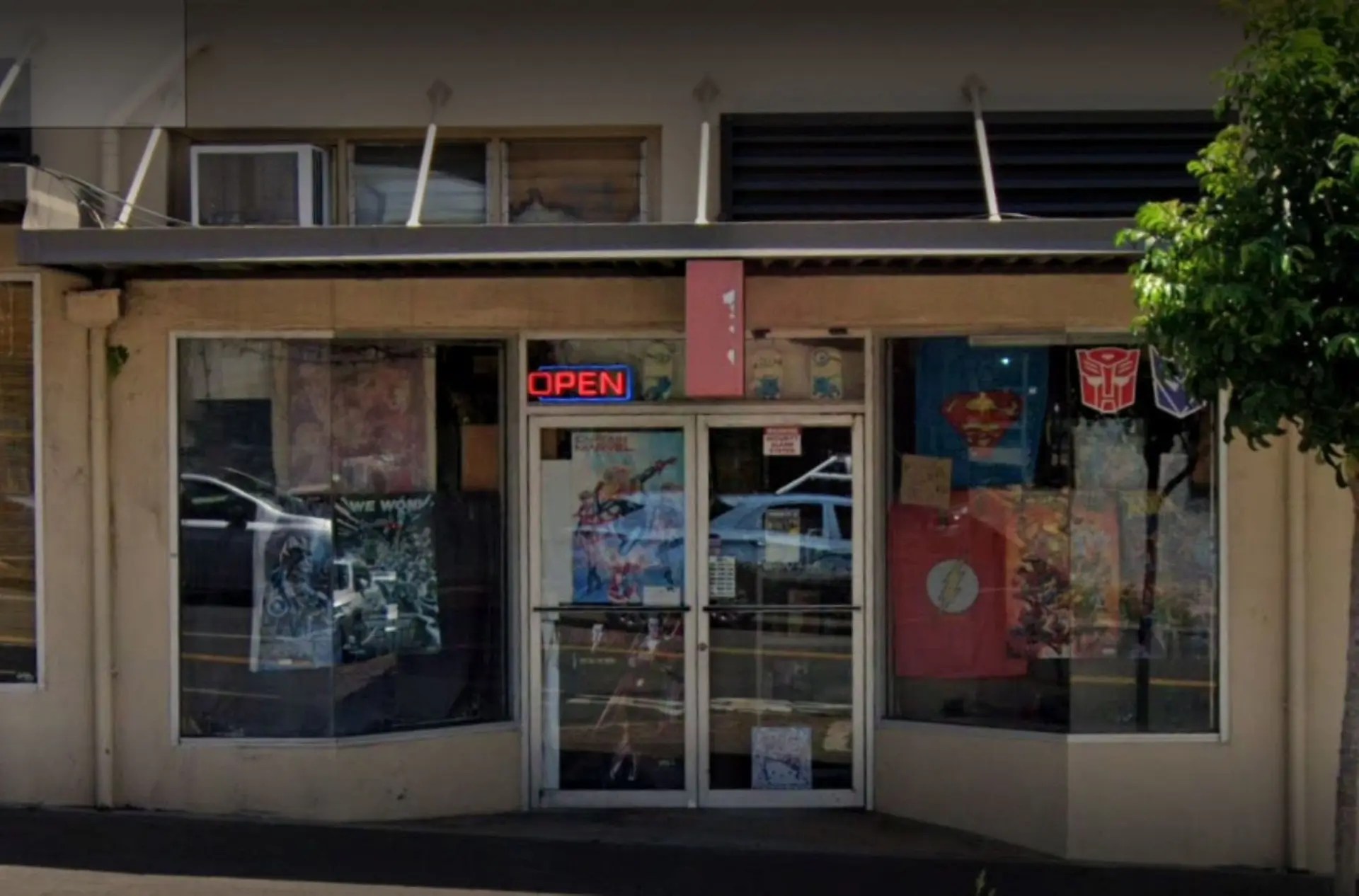 Collector Maniacs, Comic Book Store in Honolulu, To Close