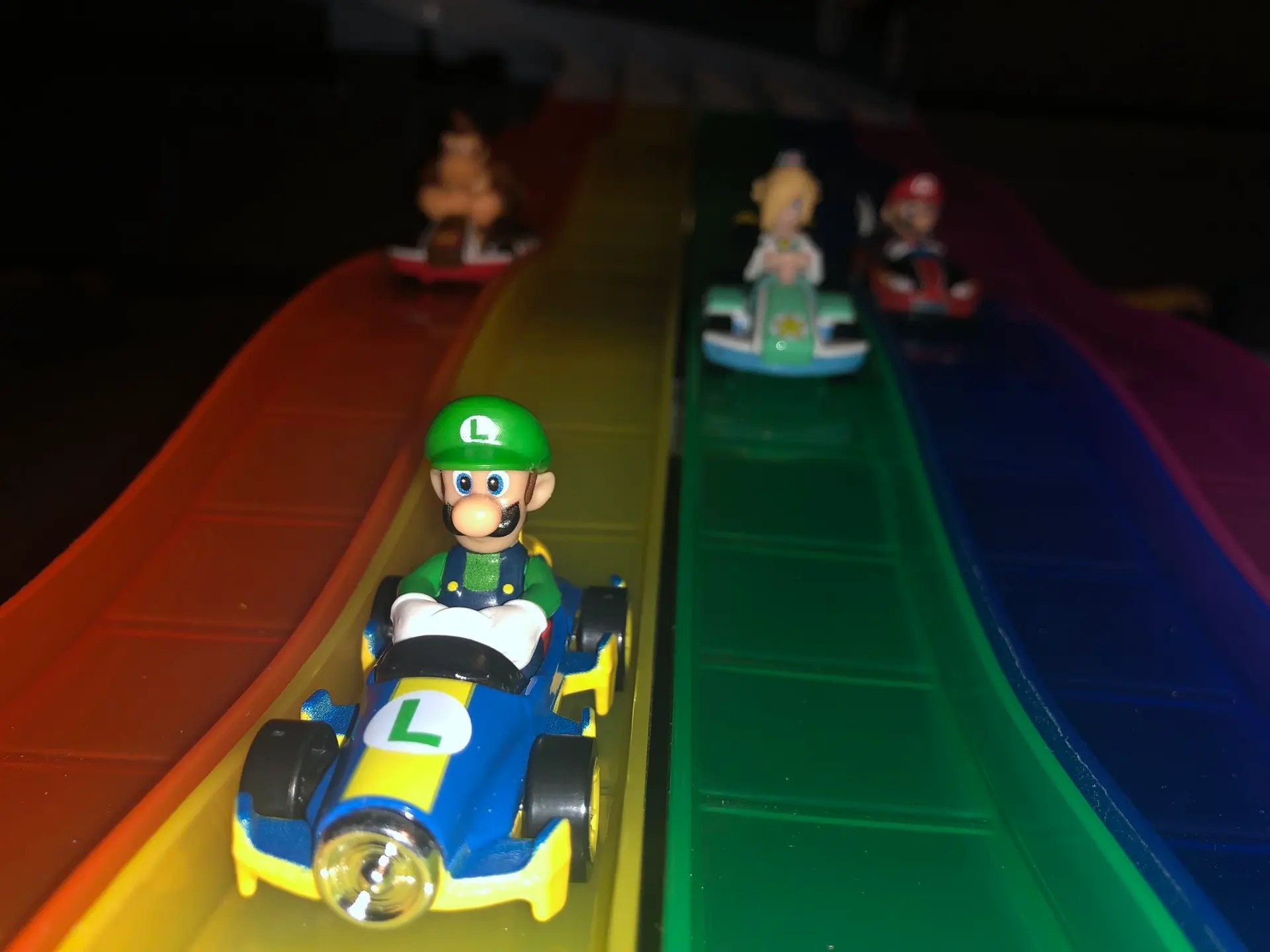 Hot Wheels Mario Kart Rainbow Road Track is a Collectors Dream