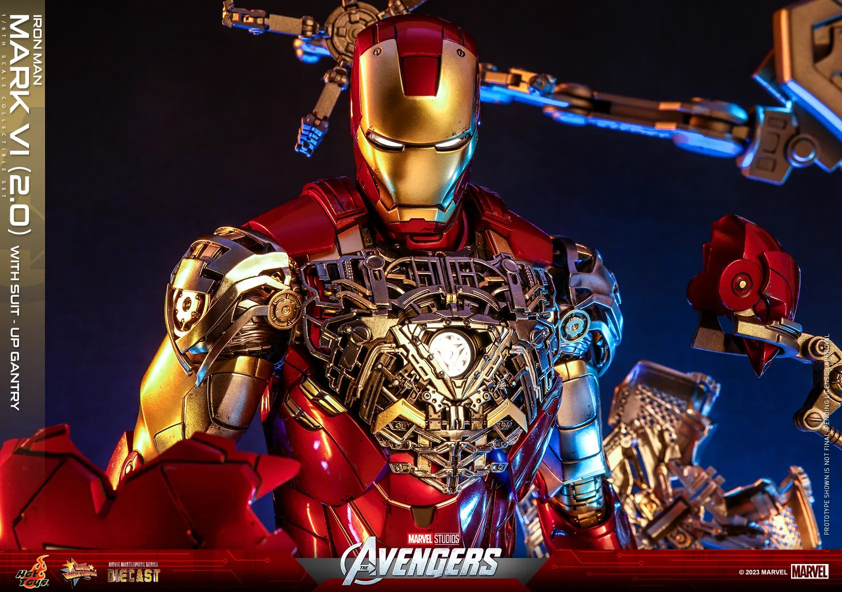 Iron Man Suits Up with Deluxe Gantry 1/6 Scale Hot Toys Figure Set