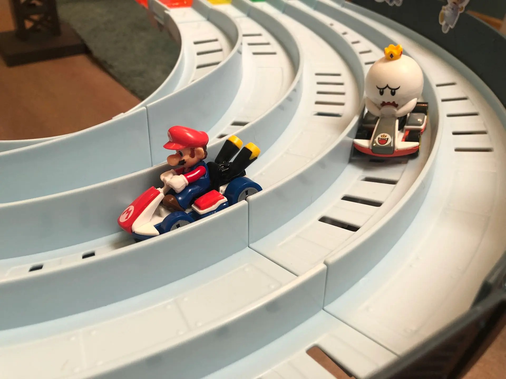 Hot Wheels Mario Kart Rainbow Road Track is a Collectors Dream