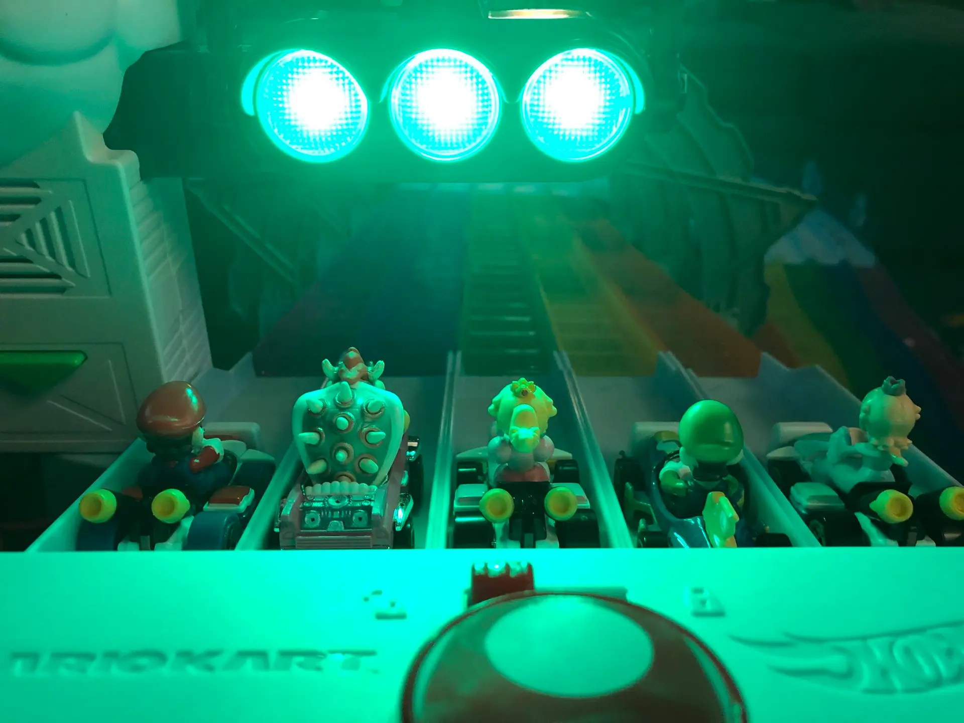 Hot Wheels Mario Kart Rainbow Road Track is a Collectors Dream