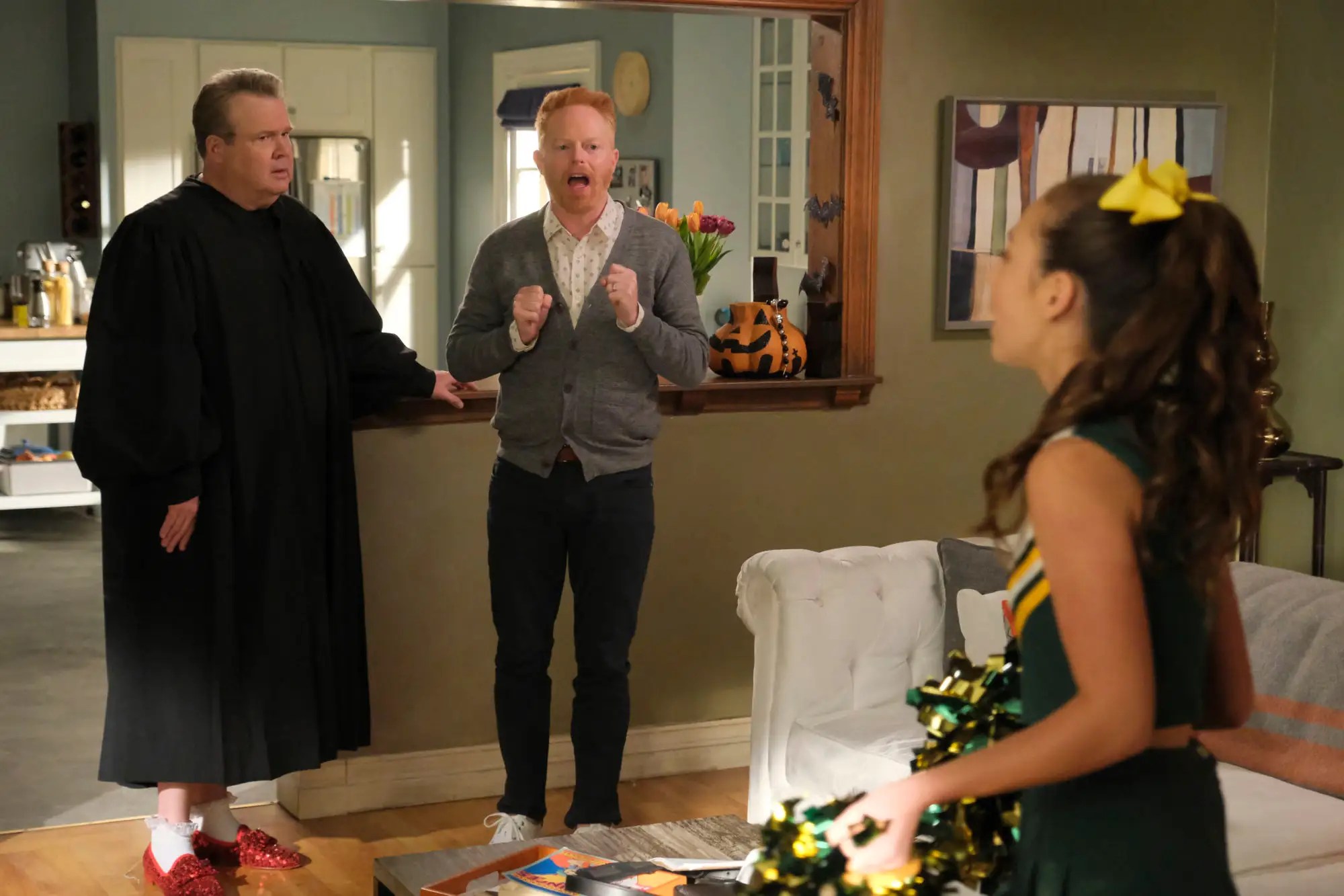 "Modern Family" Season 11 "The Last Halloween" "Old Feels" [Review]