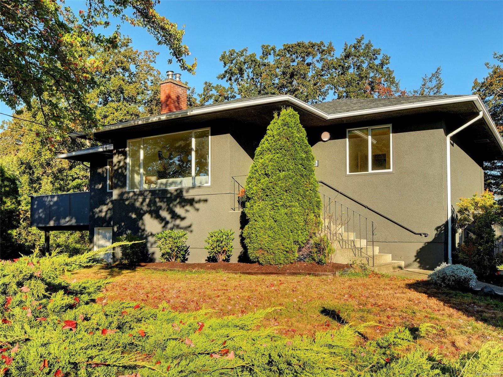 920 Alexander Rd, Esquimalt, BC V9A 4K5 MLS 943885 Houseful