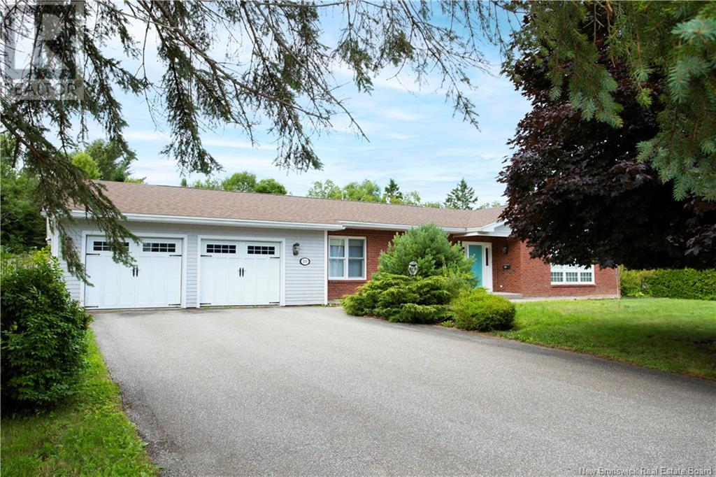 210 Renshaw Rd, Rothesay, NB E2H 2S3 MLS NB099295 Houseful