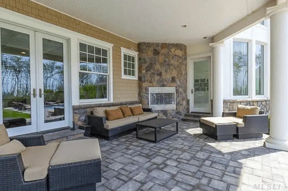 4.9 Million Newly Built Colonial Style Waterfront Home In Nissequogue