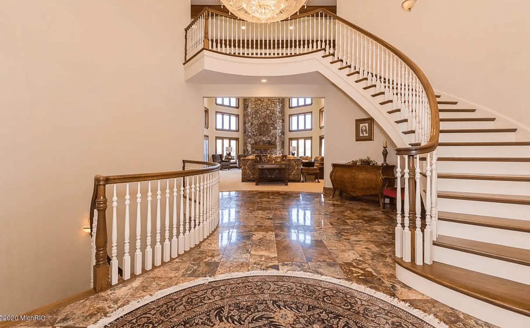 Lakefront Home In Sturgis, Michigan With Indoor Pool (PHOTOS) Homes