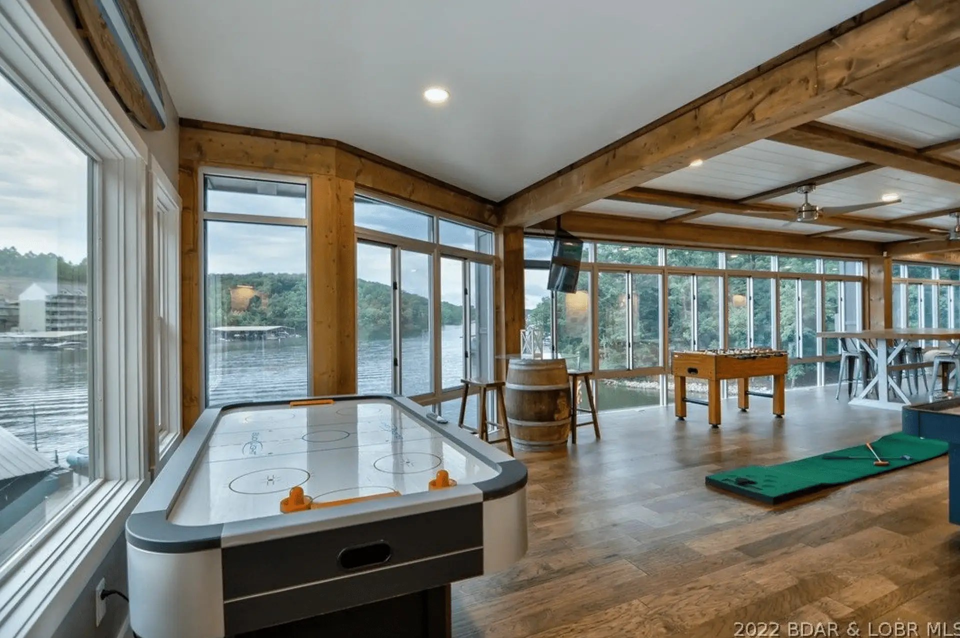 4 Million Lakefront Home In Camdenton, Missouri (PHOTOS)