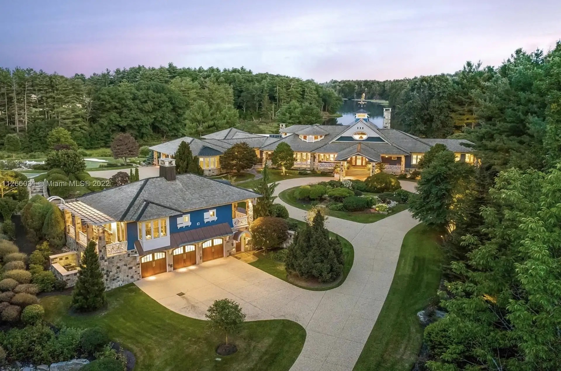 16 Acre Riverfront Estate In Dover, New Hampshire (PHOTOS)