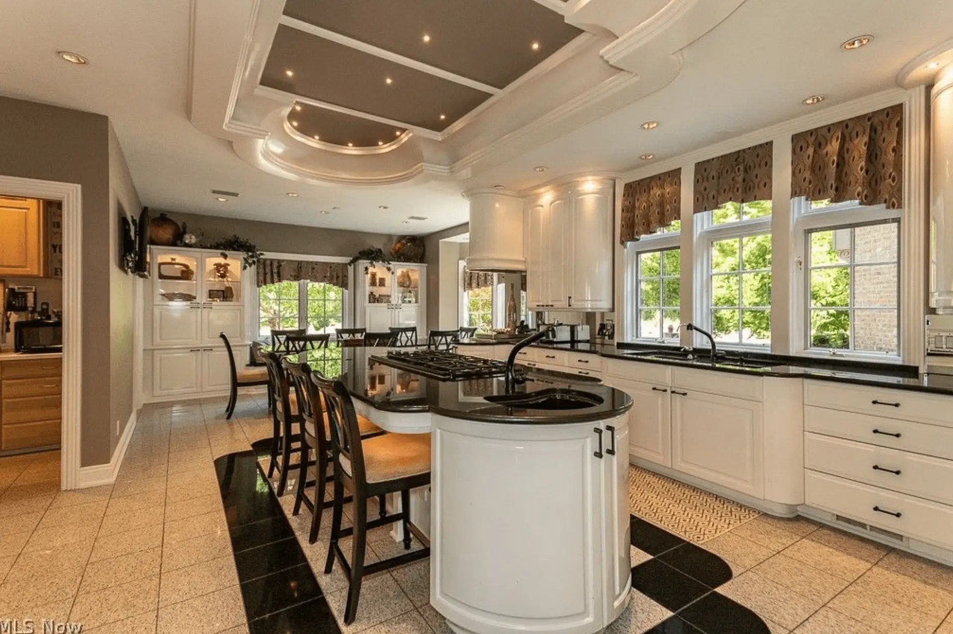 1.9 Million Brick Home In Ohio With Indoor Pool (PHOTOS)