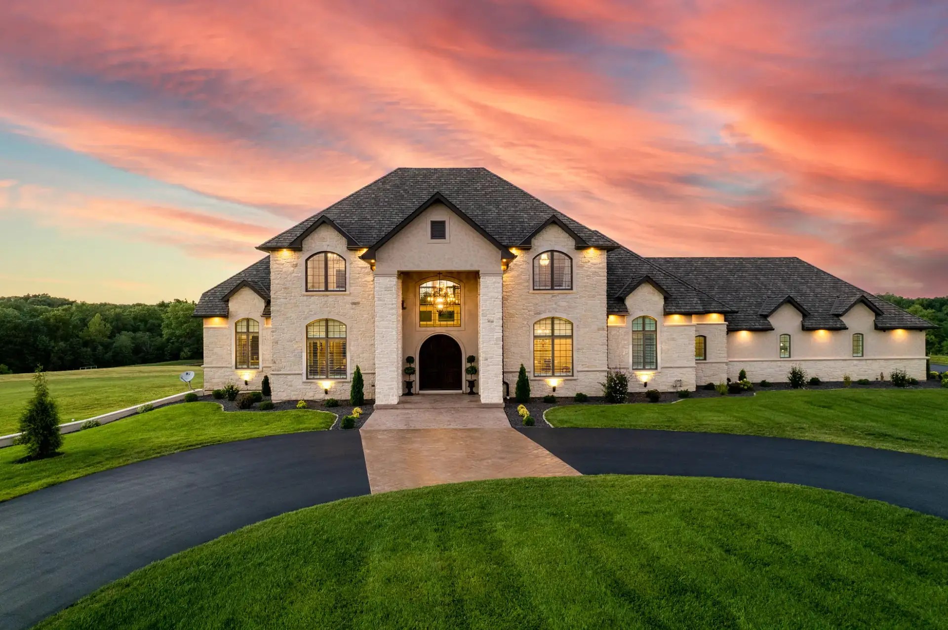 42 Acre Missouri Estate With 2 Ponds (PHOTOS)