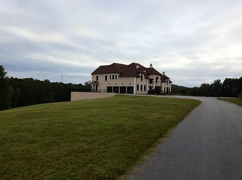 17,000 Square Foot Lakefront Mansion In Villa Rica, GA Homes of the Rich