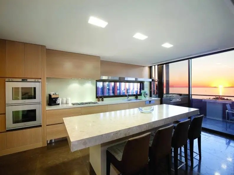 Contemporary Beachfront Home In Victoria, Australia With 9Car