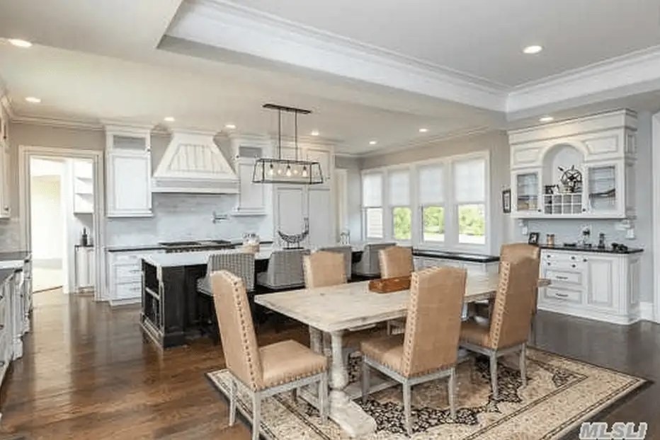 4.9 Million Newly Built Colonial Style Waterfront Home In Nissequogue