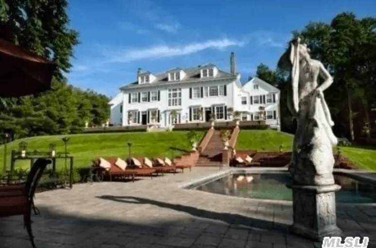 14,000 Square Foot Historic Colonial Revival Mansion In Lattingtown, NY