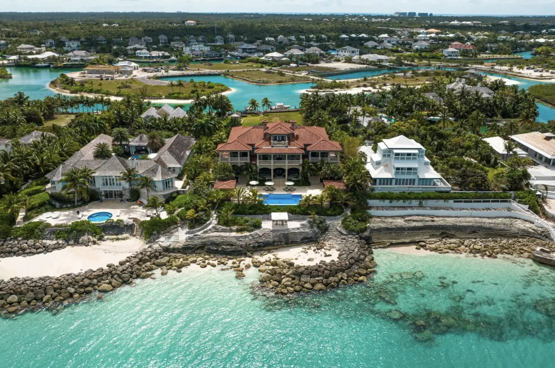 32 Million Beachfront Home In The Bahamas (PHOTOS) Homes of the Rich