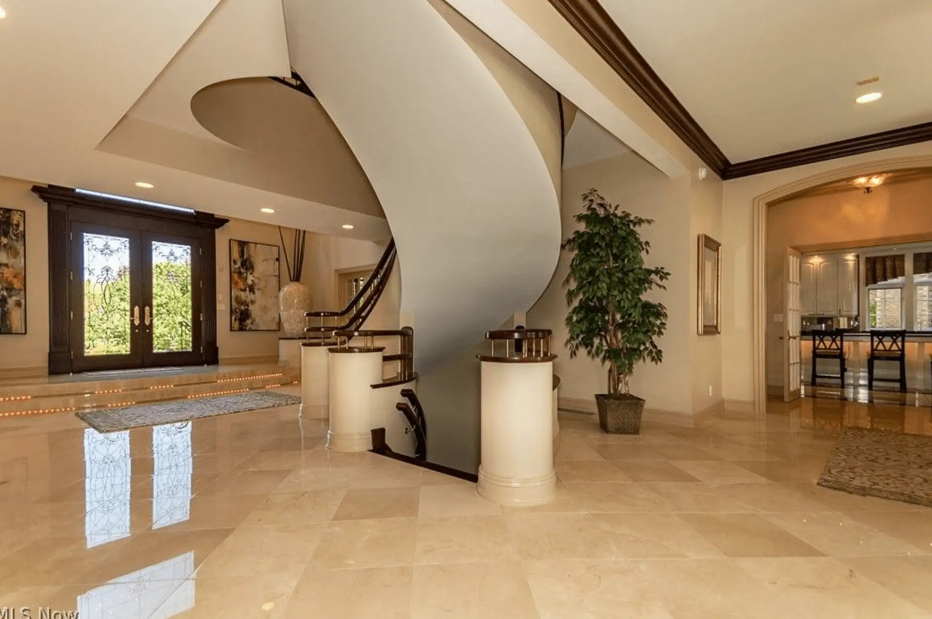 1.9 Million Brick Home In Ohio With Indoor Pool (PHOTOS)