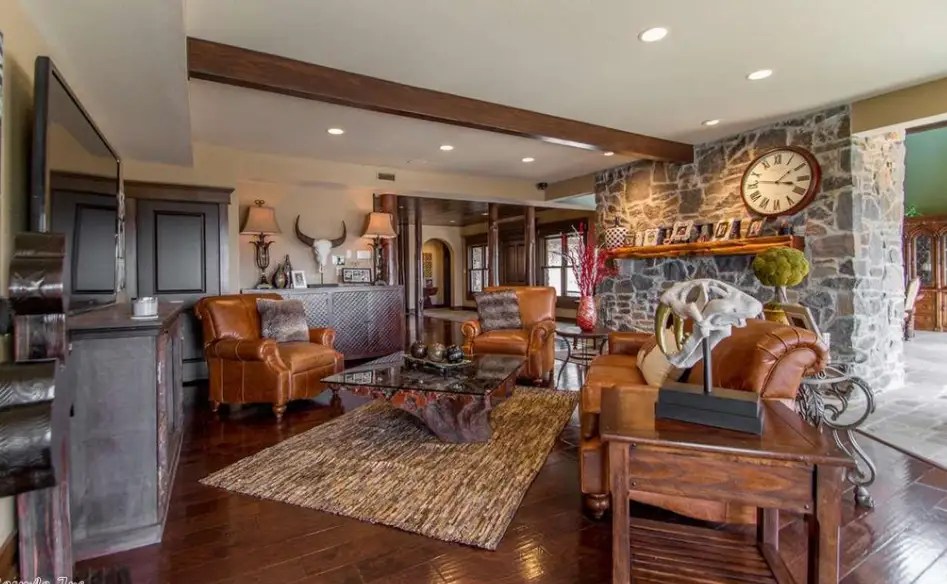 2.5 Million Riverfront Home In Conway, Arkansas Homes of the Rich