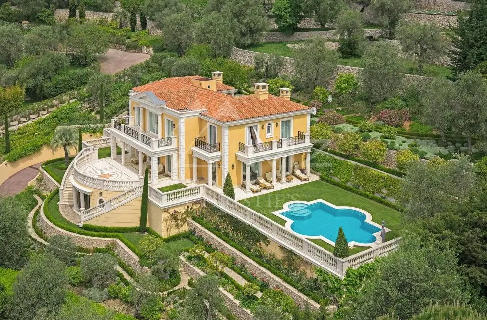 Stunning Villa In France Homes of the Rich