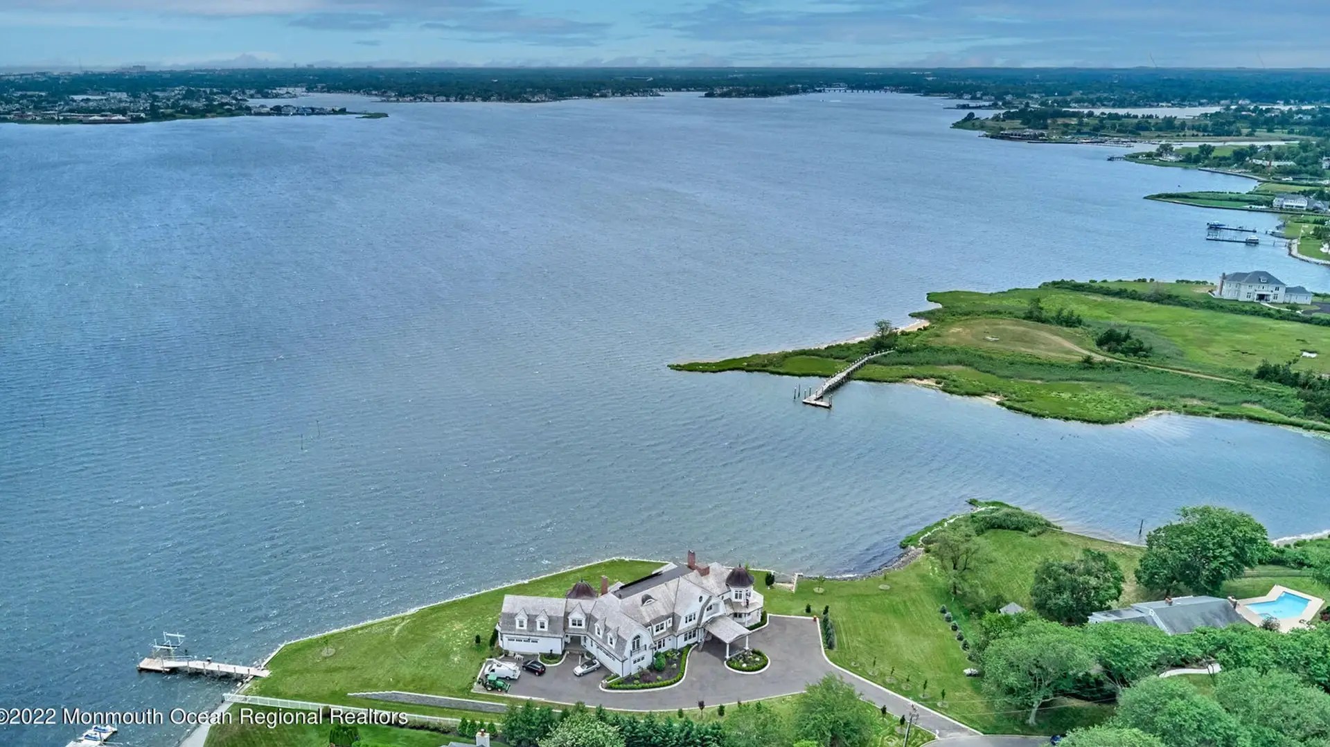 7.95 Million Waterfront New Build In Rumson, New Jersey (PHOTOS)