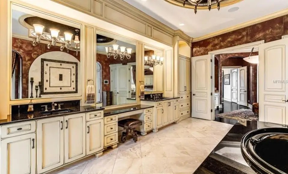 13,000 Square Foot Lakefront Mansion In Longwood, Florida Homes of