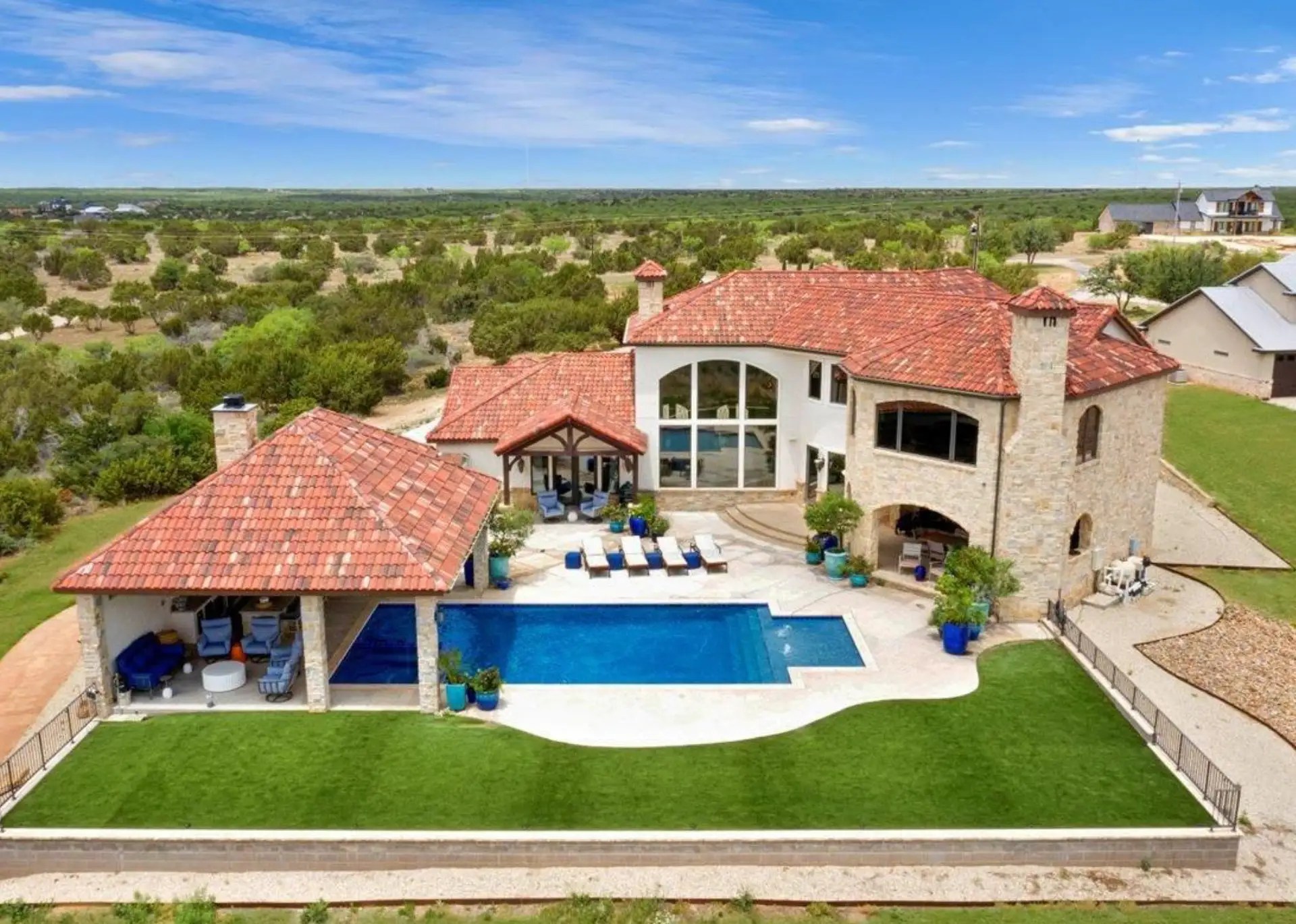 3 Million Lakefront Home In Justiceburg, Texas (PHOTOS)