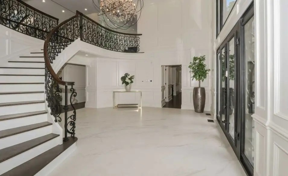 11,000 Square Foot Home On Long Island With Indoor Pool Homes of the Rich