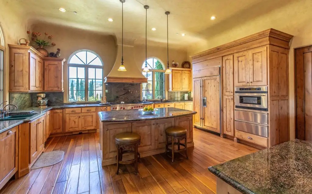 96 Acre Vineyard Estate In Sunol, California Homes of the Rich