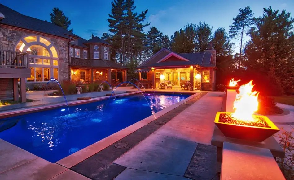 Newly Built Lakefront Home In Metamora, Michigan Homes of the Rich