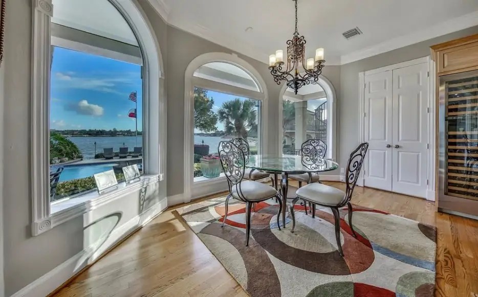 Lakefront Home In Seabrook, Texas Homes of the Rich