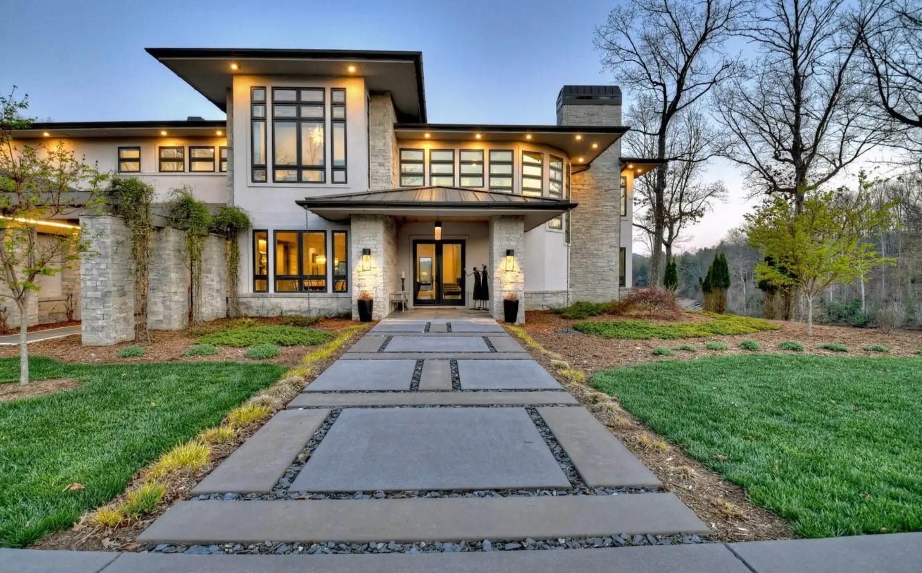 Lakefront Home In Blairsville, (PHOTOS)