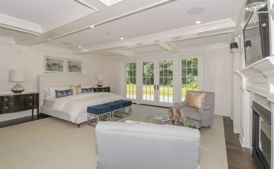 11,000 Square Foot Home On Long Island With Indoor Pool Homes of the Rich