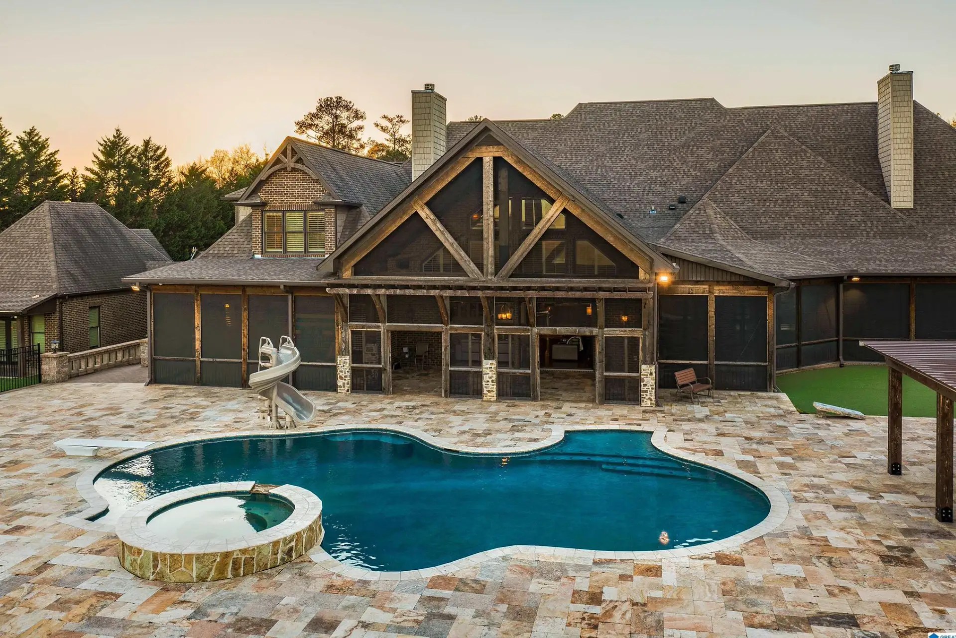 Alabama Lakefront Estate With Baseball Field (PHOTOS)