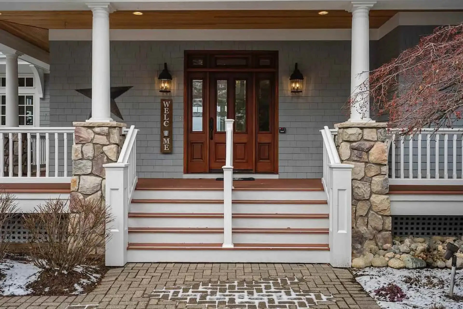 Waterfront Home In Bay Harbor, Michigan (PHOTOS)