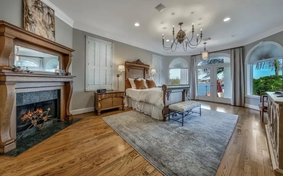 Lakefront Home In Seabrook, Texas Homes of the Rich