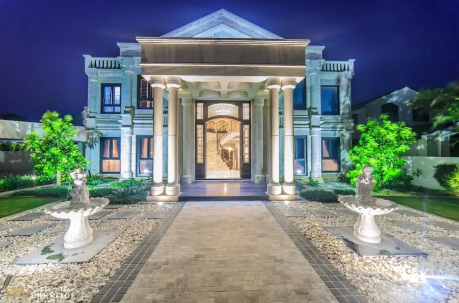 Villa Verona A Waterfront Estate In Queensland, Australia Homes of