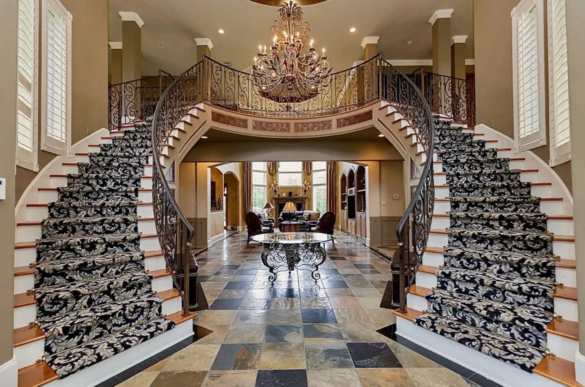 4 Million Texas Home With Indoor Basketball Court (PHOTOS)