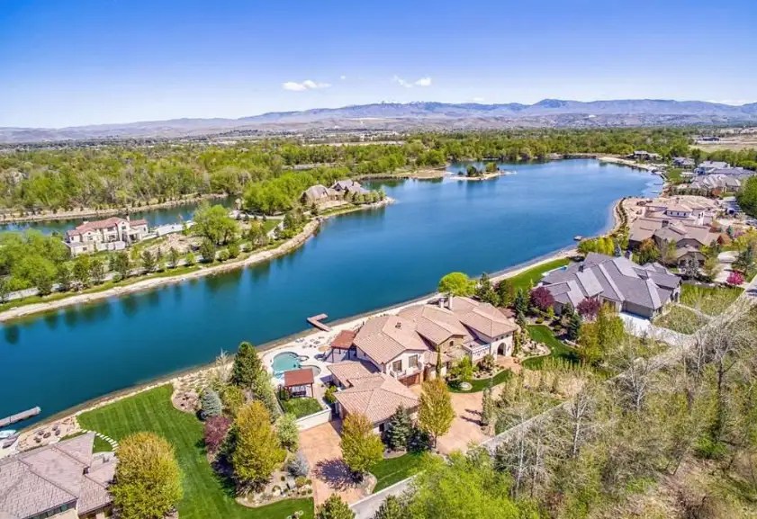 2 Million Lakefront Home In Eagle, Idaho Homes of the Rich