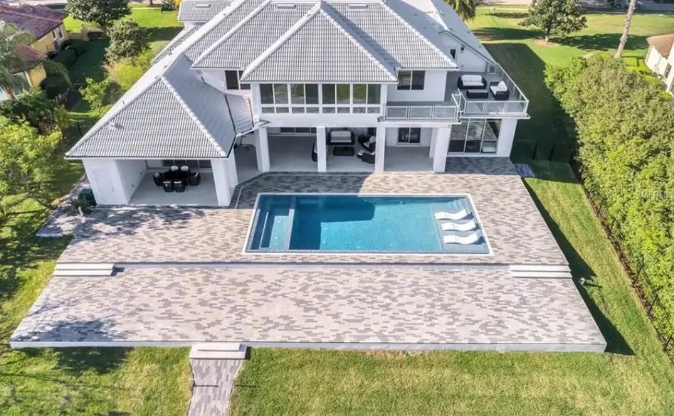 Newly Built Lakefront Home In Windermere, Florida Homes of the Rich