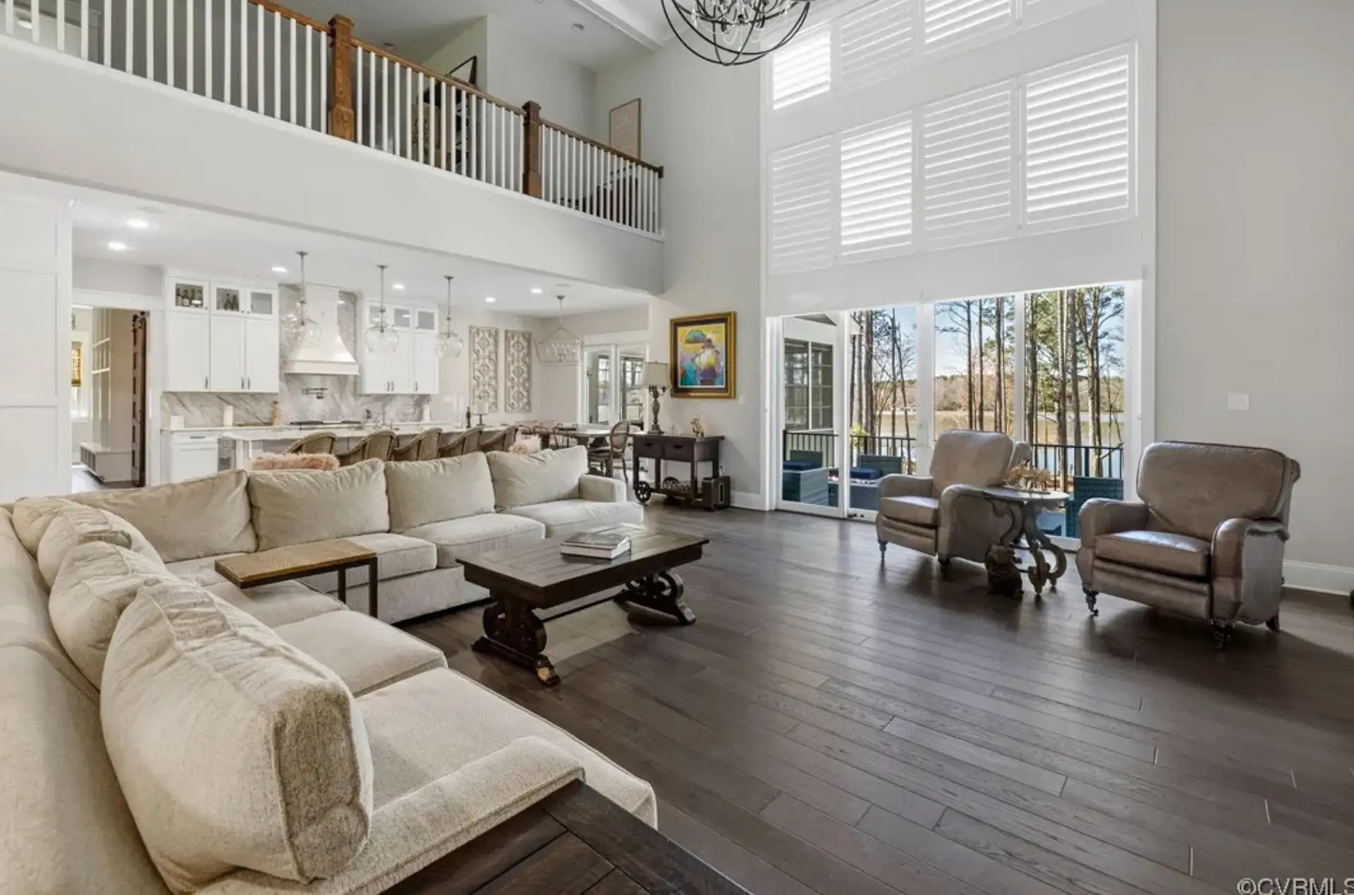 Lakefront Home In Chesterfield, Virginia (PHOTOS)