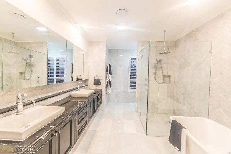 Villa Verona A Waterfront Estate In Queensland, Australia Homes of