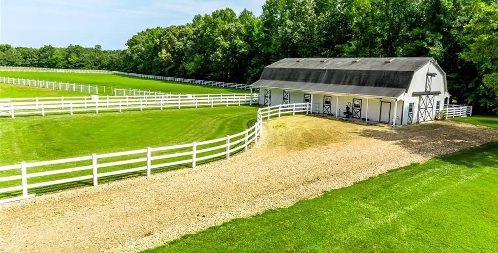 88 Acre Waterfront Estate In Kilmarnock, Virginia Homes of the Rich