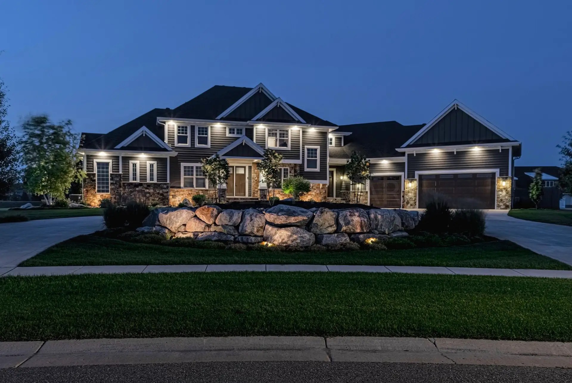 North Dakota Home With Indoor Pool (PHOTOS)