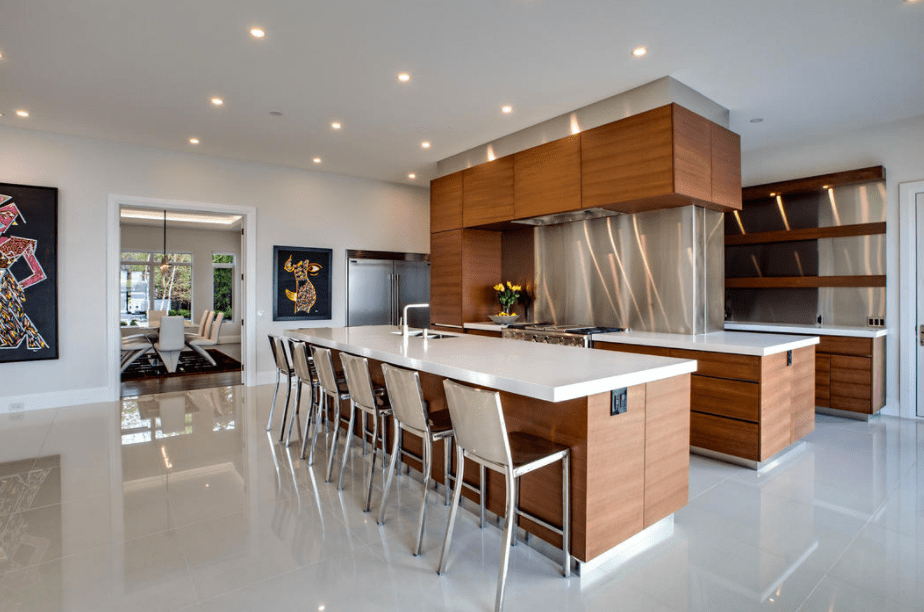 Newly Built Contemporary Style Waterfront Mansion In Ontario, Canada