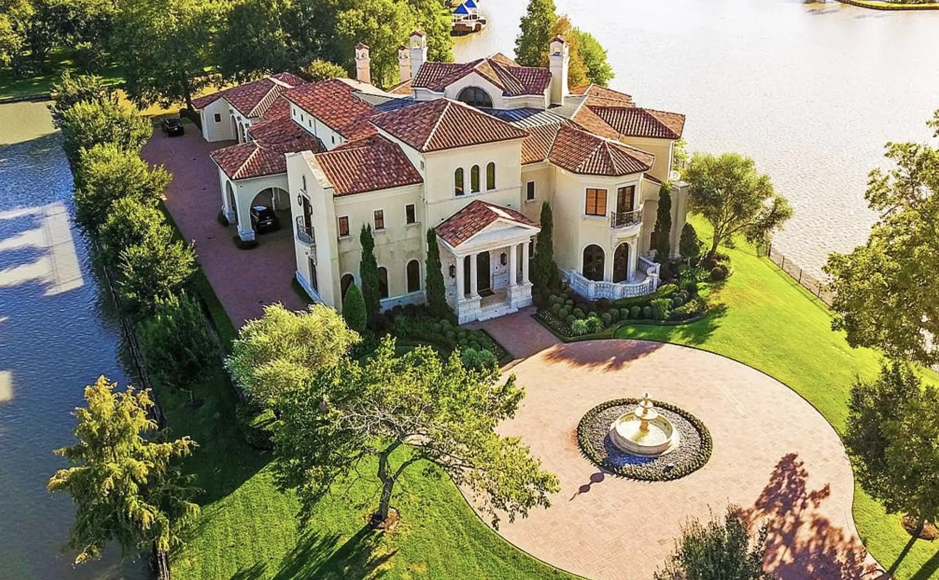9.85 Million Waterfront Home In Sugar Land, Texas Homes of the Rich