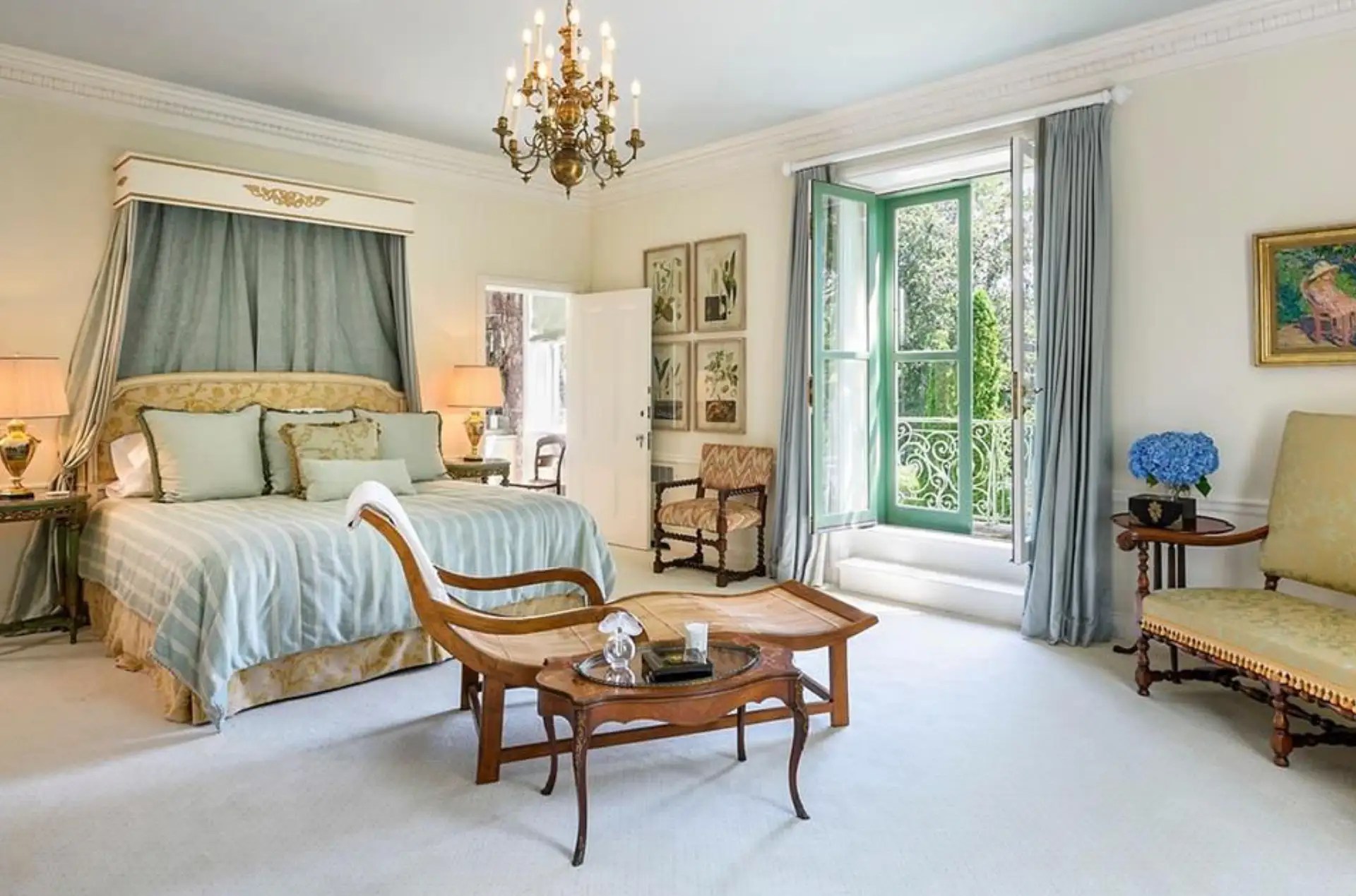 This Historic Rhode Island Estate Features 3 Pools (PHOTOS)