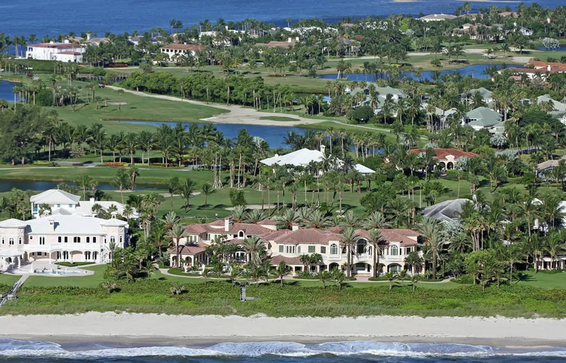 A Look At 3 Lavish Waterfront Mansions For Sale In Stuart, FL Homes