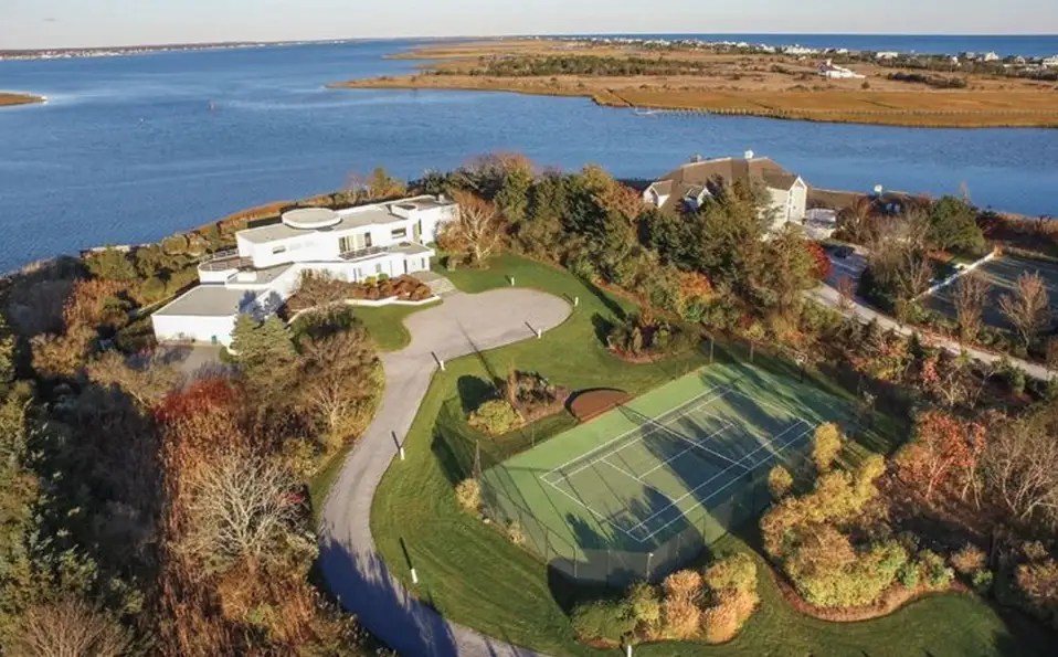 12.25 Million Modern Waterfront Home In Quogue, NY Homes of the Rich