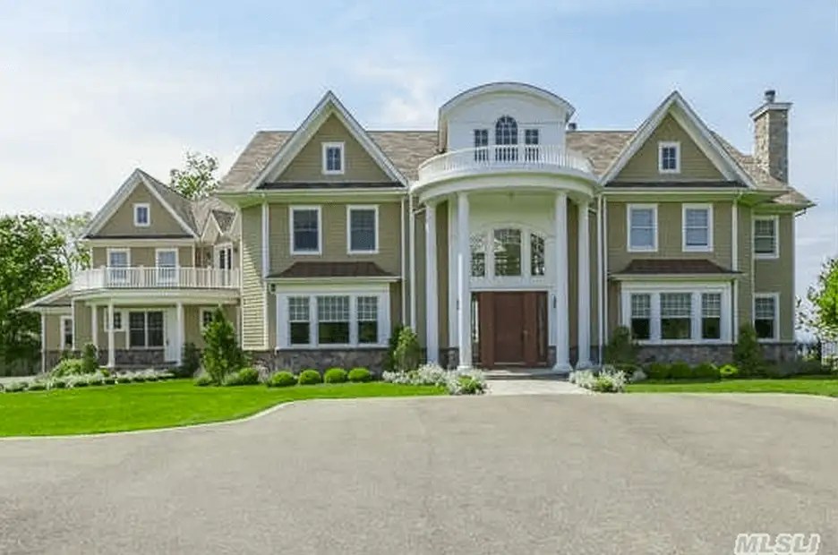 4.9 Million Newly Built Colonial Style Waterfront Home In Nissequogue