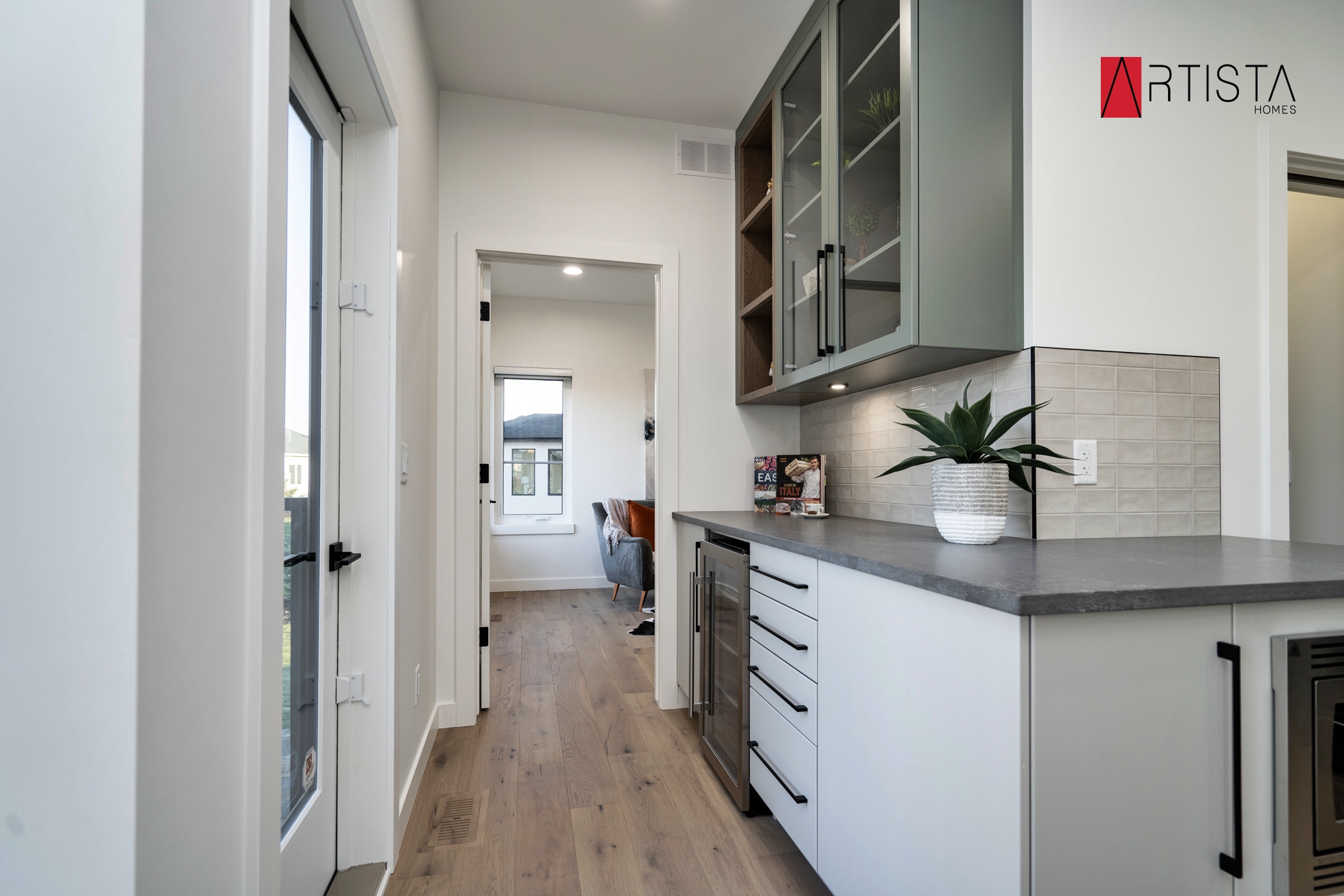 Artista Homes luxury home Oak Bluff West